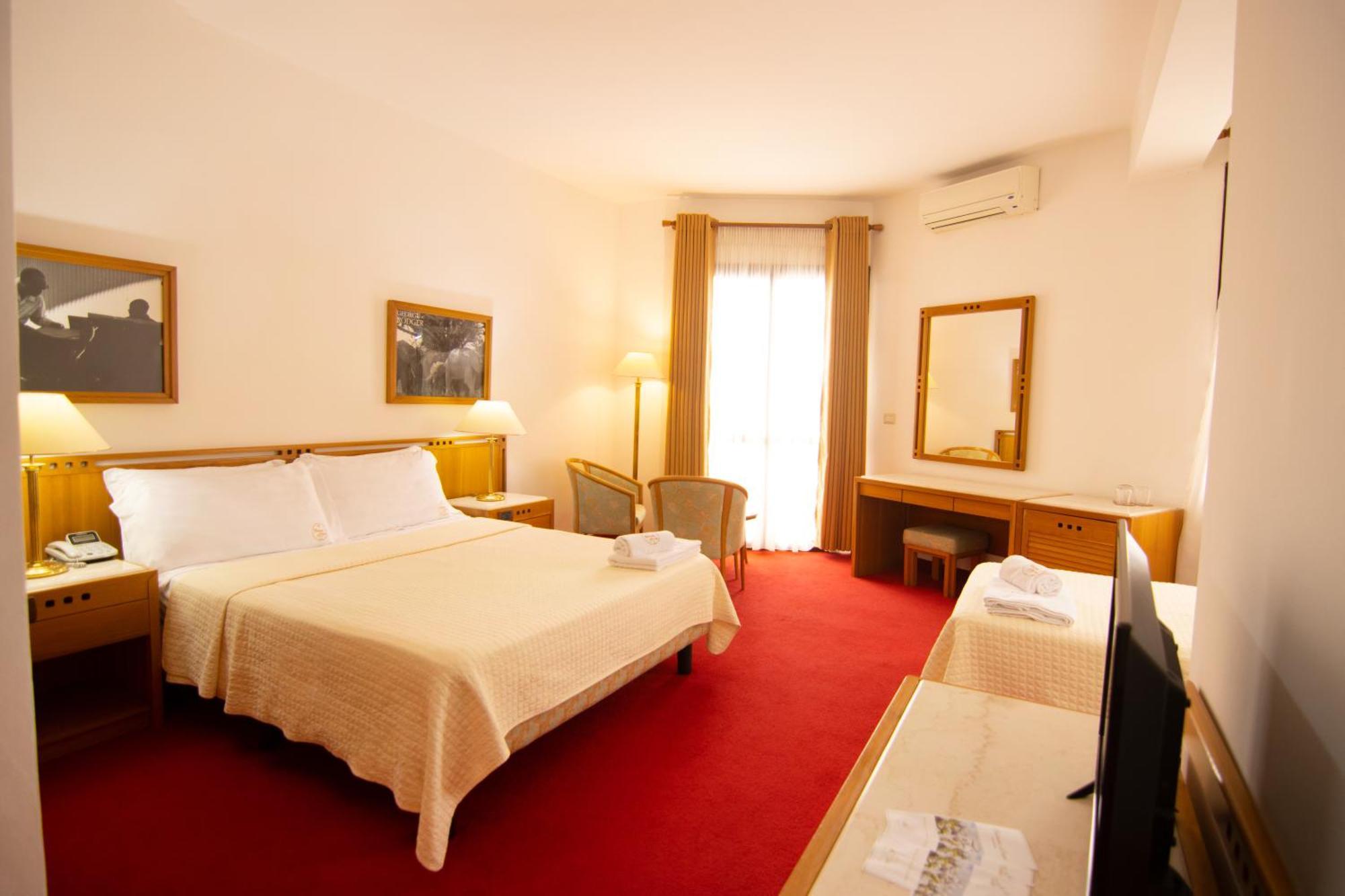 Chateau Linza Resort Tirana Exterior photo
